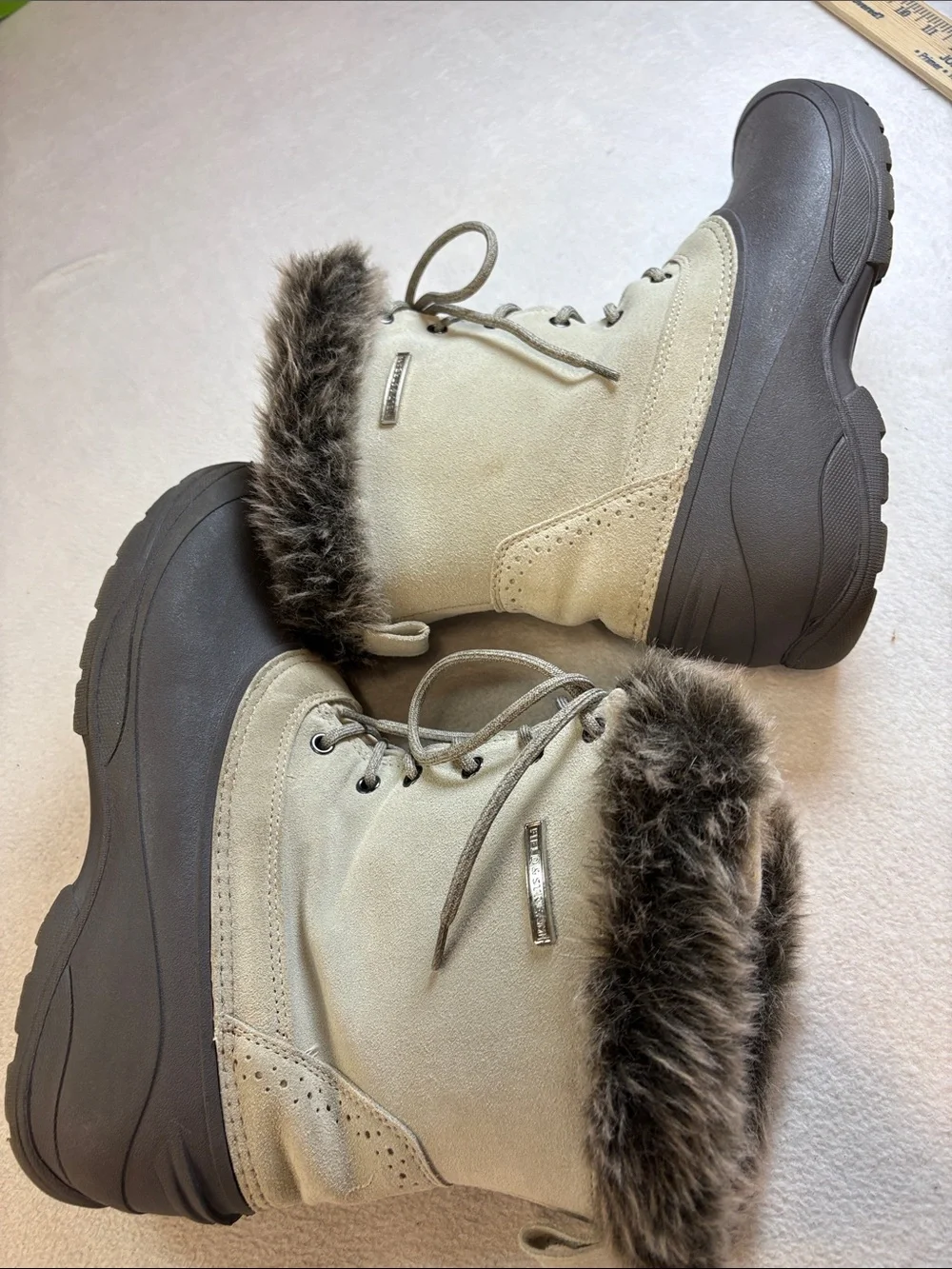 Field & Stream Women's Tan and Brown Lace-Up Winter Boots with Faux Fur Cuff